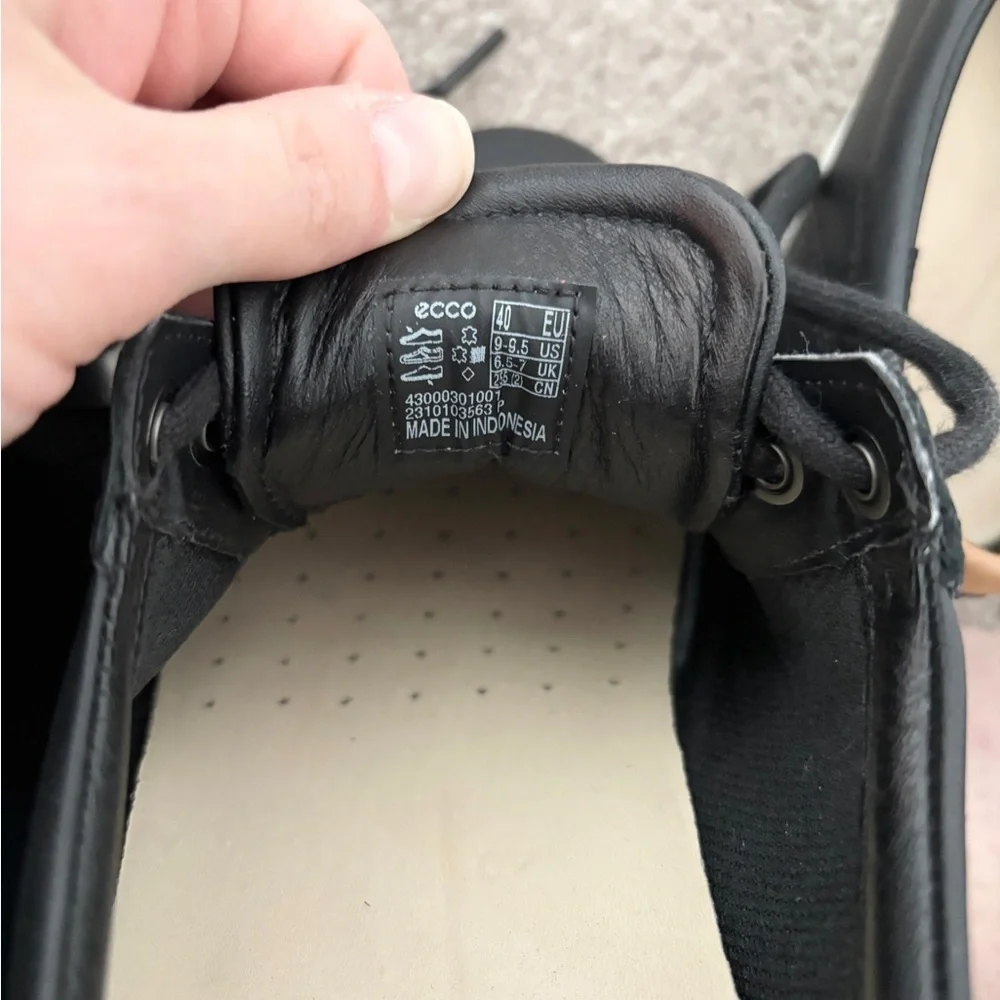ECCO Women’s Black Leather Soft 7 Sneakers - Picture 10 of 10